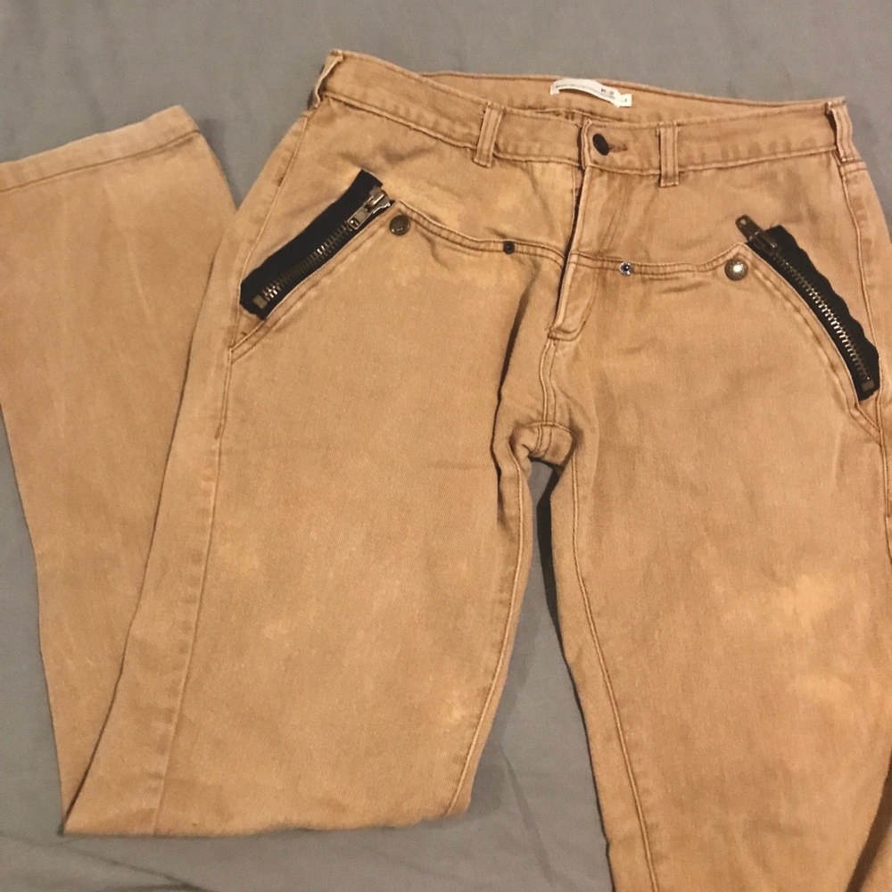 K-2 Tan jeans with zipper pockets